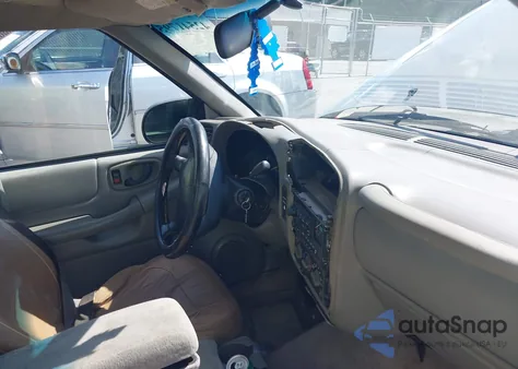 1998 Isuzu Hombre S из США, поврежденный, VIN 1GGCS1446W8668047